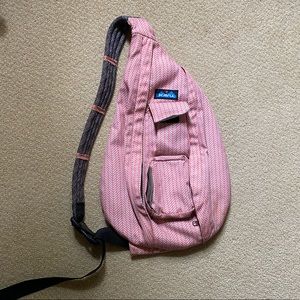Kavu rope sling bag - pink and blue